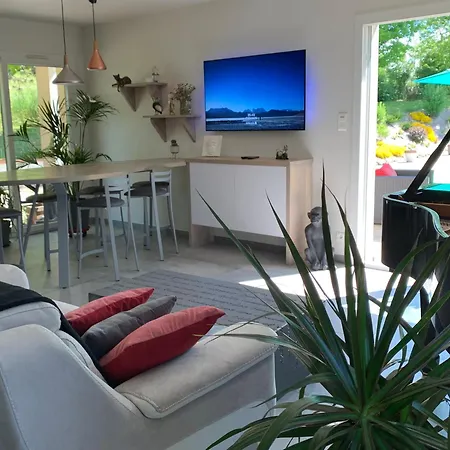 Chez Blibli Villa